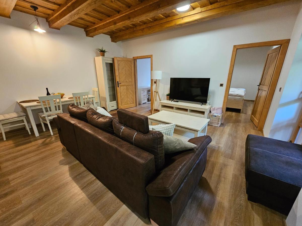 Apartmany Jezerne Velké Karlovice Exterior foto