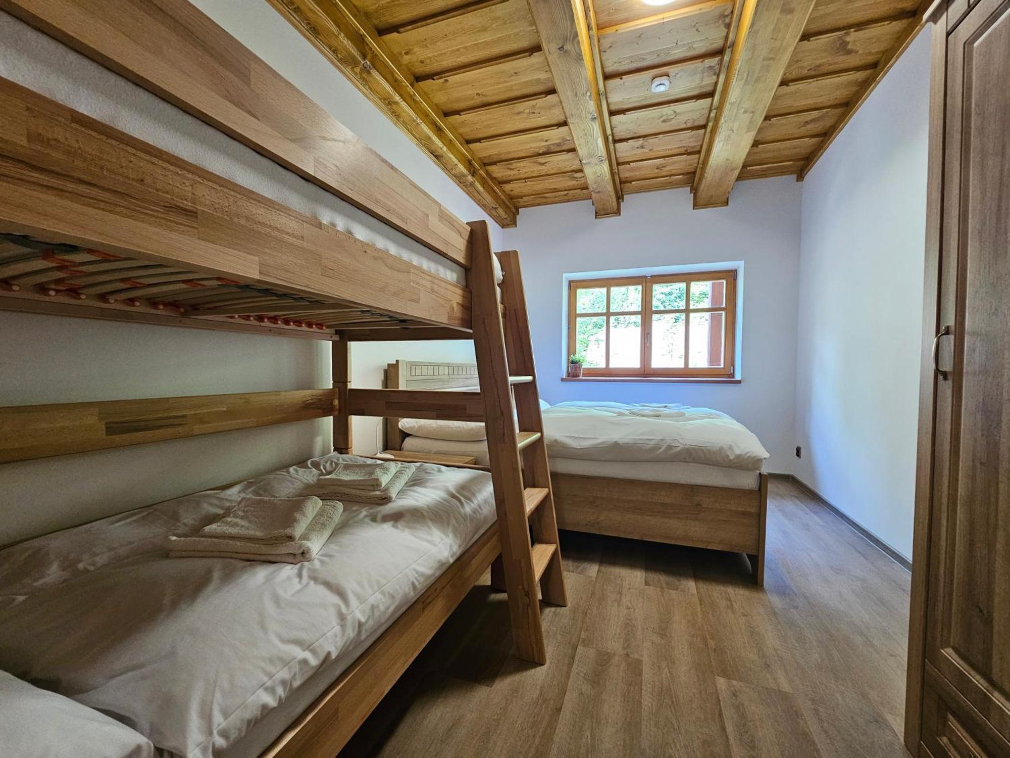 Apartmany Jezerne Velké Karlovice Exterior foto